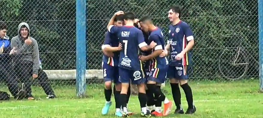 El Lefu venció a Belgrano y sigue siendo el único escolta