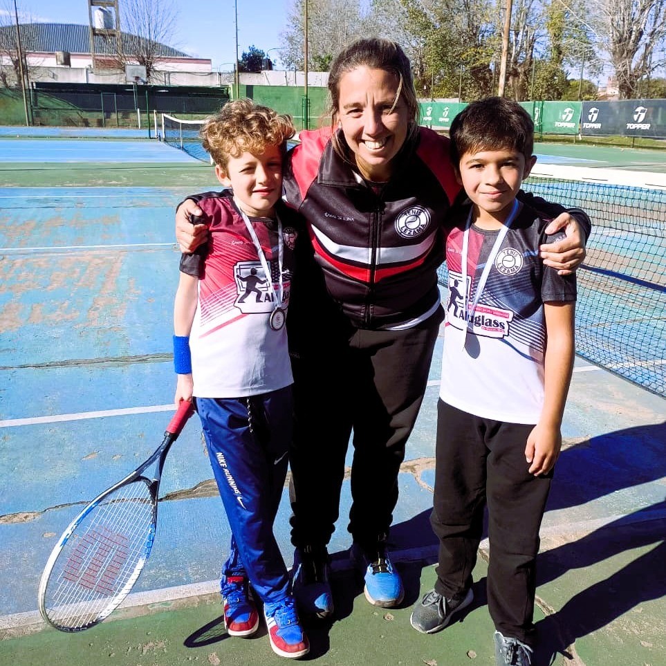 Tenis: Excelente desempeño de Lezama en el regional infantil de Chascomús 