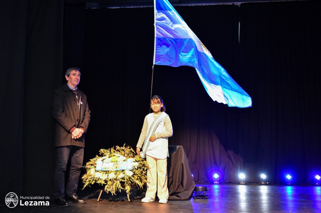 Homenaje a la Bandera y al General Manuel Belgrano 