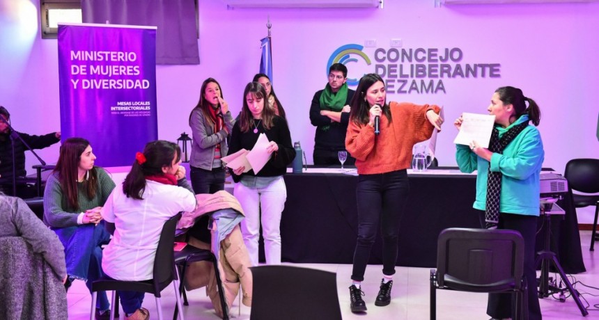 Primer encuentro anual de la Mesa local Intersectorial que trata la violencia por razones de género