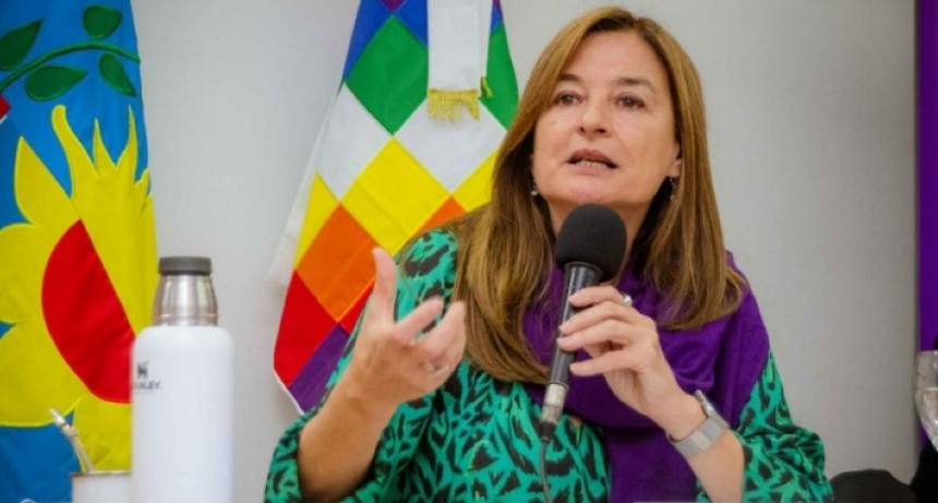 Harispe recibe en Lezama a la ministra Estela Díaz