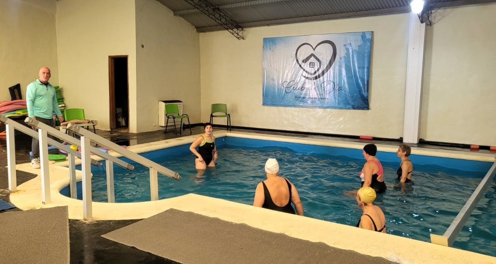 Colonia para adultos mayores en el Club de Día