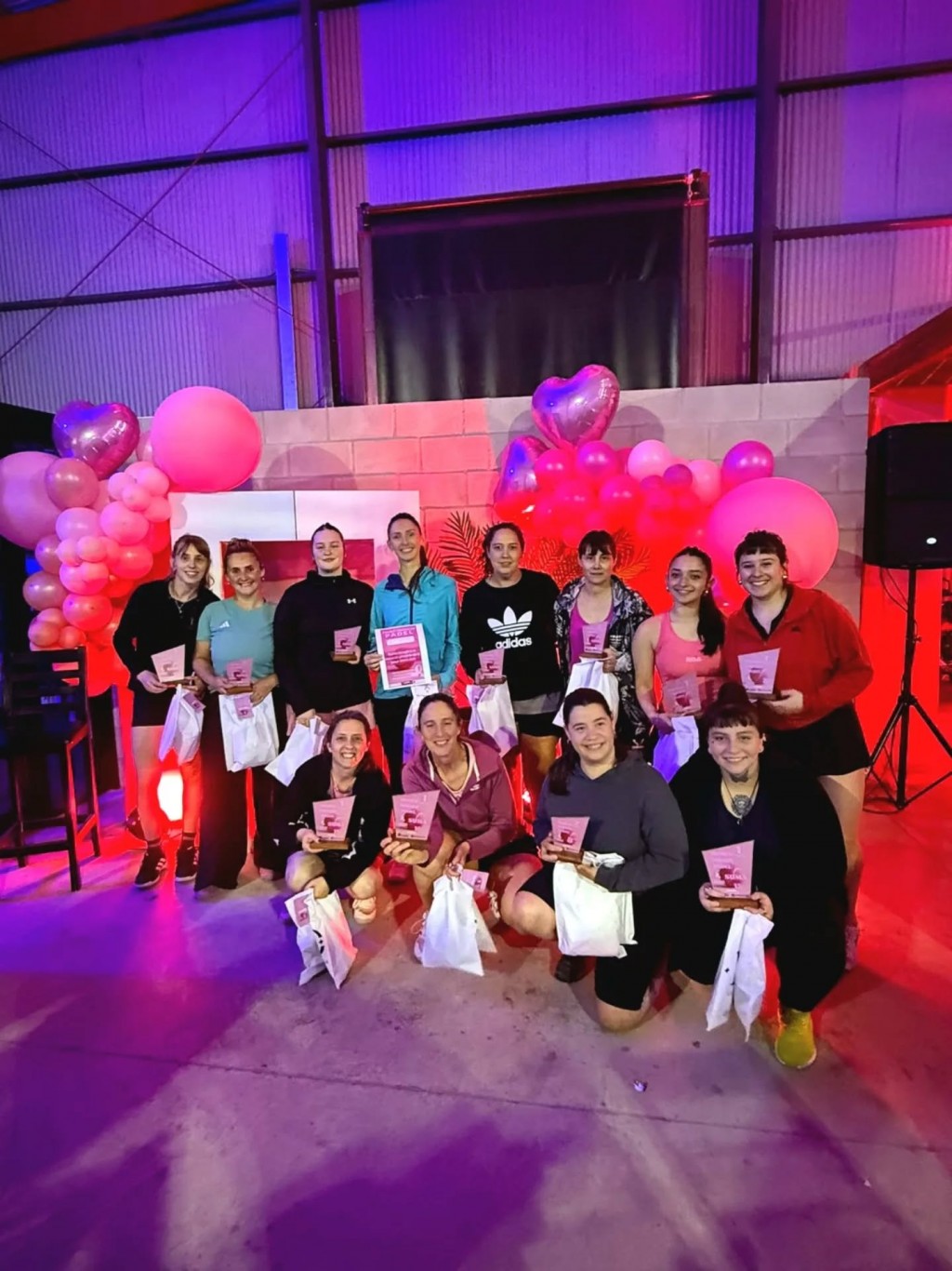 Exitoso primer torneo de pádel por el Octubre Rosa 