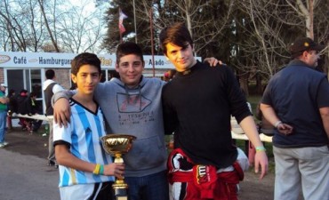 Emi Zinetti sigue en la punta del campeonato